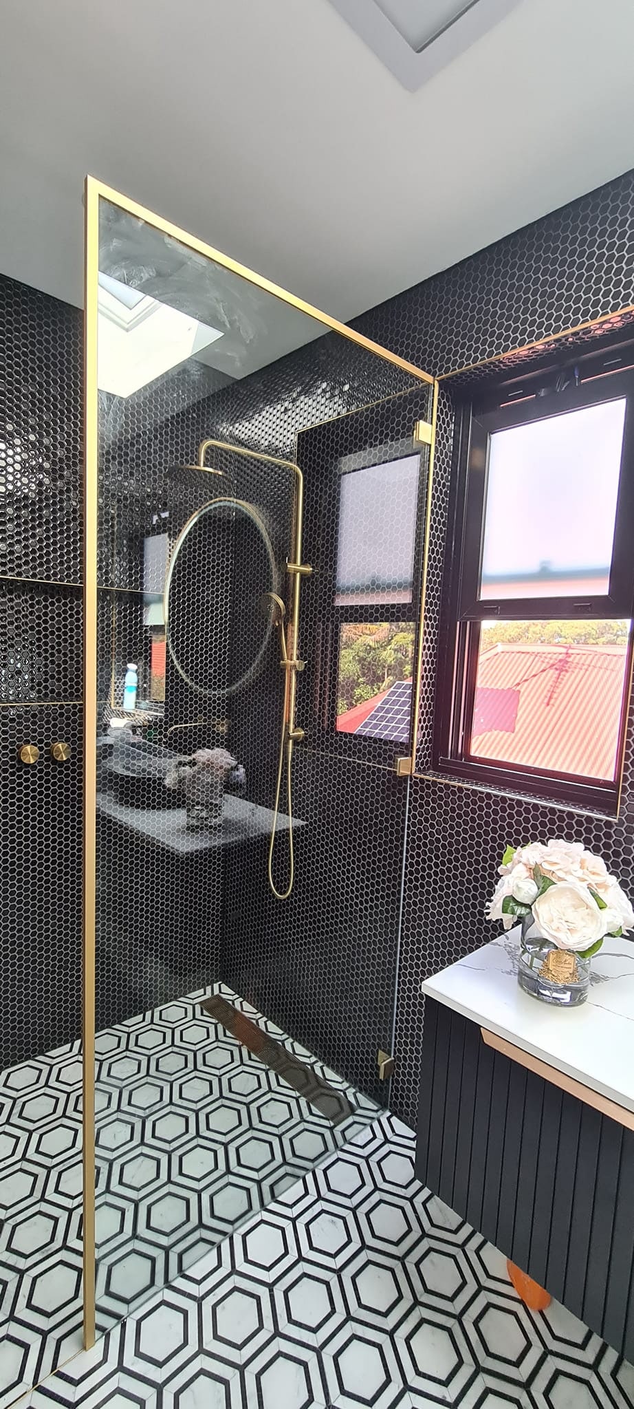 Shower Screen